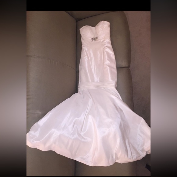 NWT BRAND NEW WEDDING DRESS-SALE!! - Picture 6 of 6